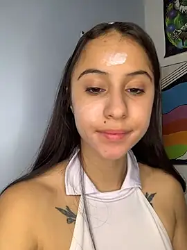 Alana Martinez  online show from April 12, 12:43 pm