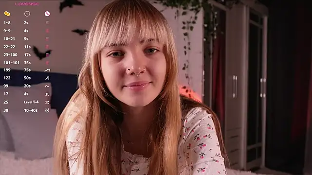 Snapshot of CelestaDicorcia chatting on November 13, 9:25 pm CelestaDicorcia online show from November 13, 9:25 pm