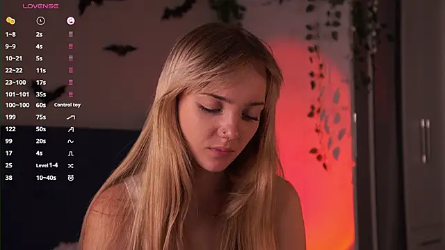 Snapshot of CelestaDicorcia chatting on November 19, 7:47 pm CelestaDicorcia online show from November 19, 7:47 pm