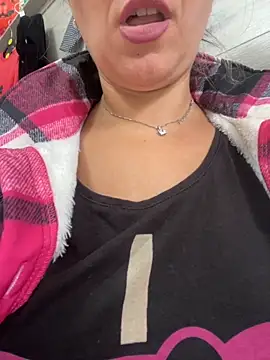 Snapshot of Daiana_Andra chatting on October 16, 8:15 am Daiana Andra online show from October 16, 8:15 am