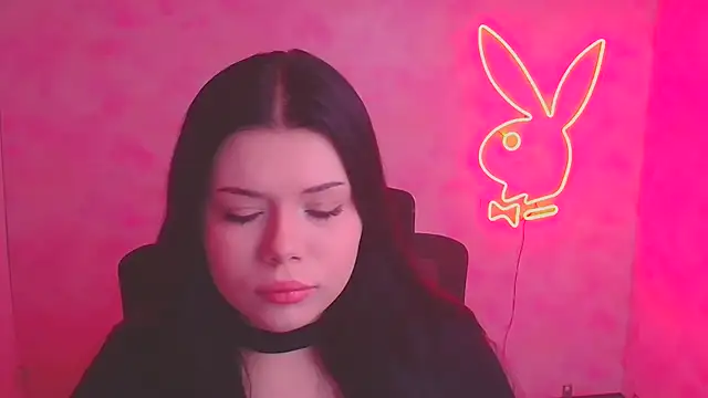 Snapshot of Mona_Esty chatting on November 15, 6:33 am Mona Esty online show from November 15, 6:33 am