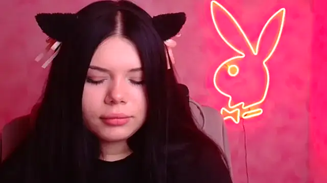 Snapshot of Mona_Esty chatting on November 25, 6:46 am Mona Esty online show from November 25, 6:46 am