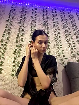 Snapshot of Kisa-Lisa_ chatting on November 3, 3:57 pm Kisa-Lisa online show from November 3, 3:57 pm