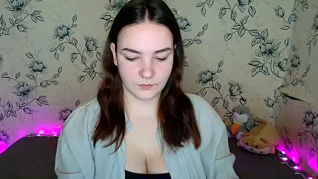 OliviaMontgommery online show from April 14, 9:59 am