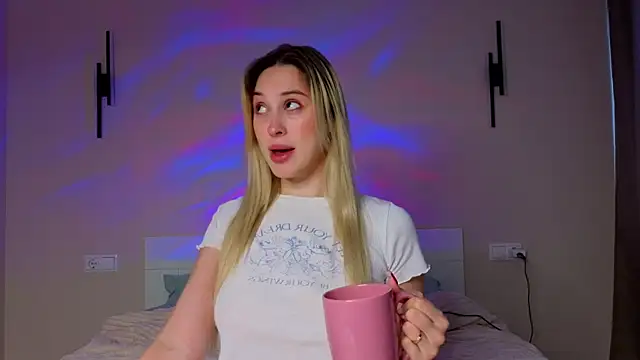 foxy vivi online show from January 10, 8:38 am