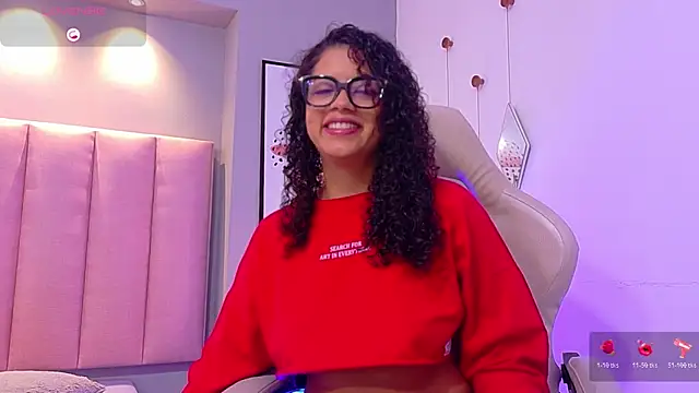 Snapshot of CamilaLevy chatting on November 20, 12:38 pm CamilaLevy online show from November 20, 12:38 pm