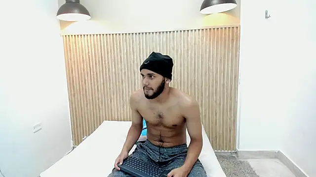 Adamss 23 online show from October 8, 8:06 pm