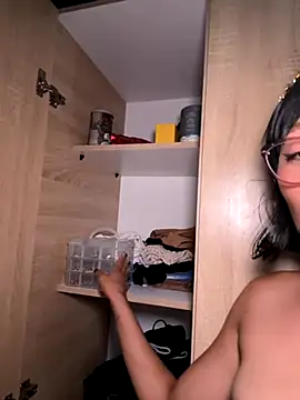 Snapshot of Qadeshoficial chatting on October 26, 9:42 pm Qadeshoficial online show from October 26, 9:42 pm