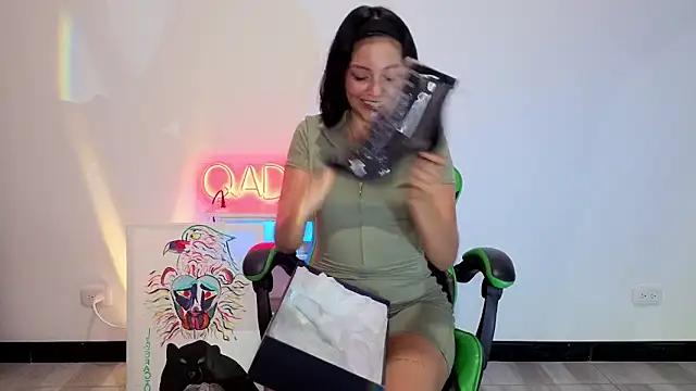 Qadeshoficial online show from December 18, 9:21 pm