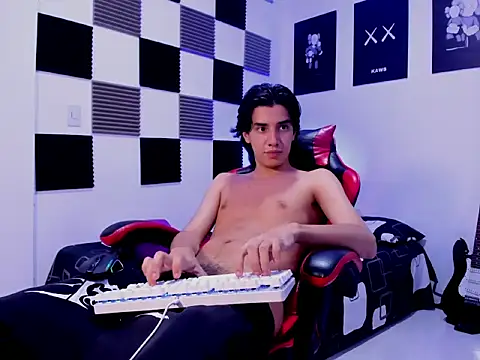 Snapshot of jeycobb chatting on January 5, 5:27 pm jeycobb online show from January 5, 5:27 pm