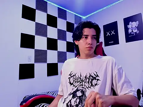 Snapshot of jeycobb chatting on January 10, 11:12 am jeycobb online show from January 10, 11:12 am