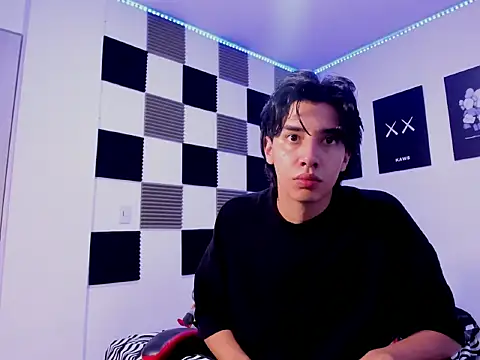 Snapshot of jeycobb chatting on January 12, 12:21 pm jeycobb online show from January 12, 12:21 pm