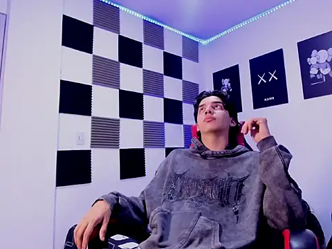 Snapshot of jeycobb chatting on January 16, 11:25 am jeycobb online show from January 16, 11:25 am