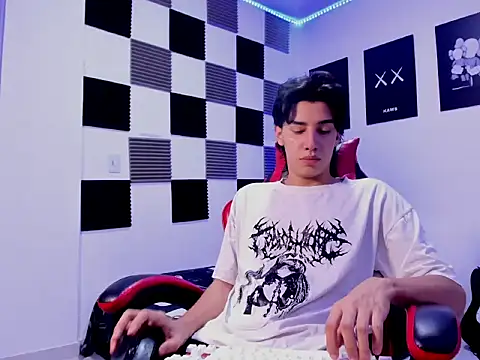 Snapshot of jeycobb chatting on January 17, 11:26 am jeycobb online show from January 17, 11:26 am