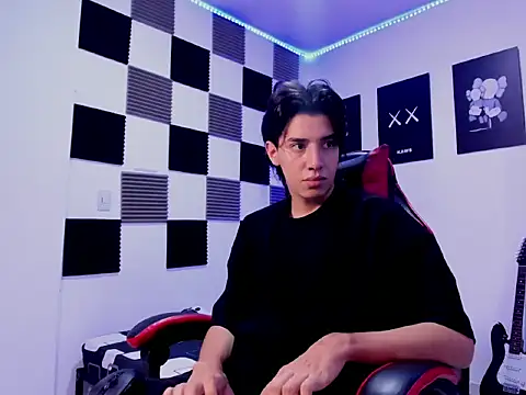 Snapshot of jeycobb chatting on January 18, 2:10 pm jeycobb online show from January 18, 2:10 pm