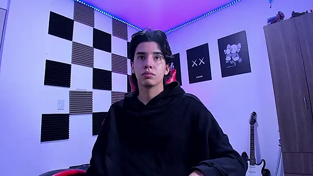 Snapshot of jeycobb chatting on February 6, 11:24 am jeycobb online show from February 6, 11:24 am