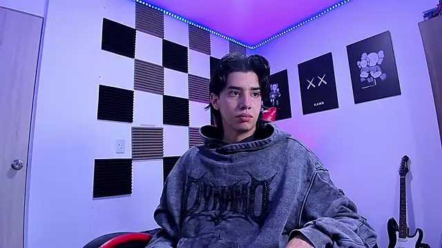 Snapshot of jeycobb chatting on February 7, 11:25 am jeycobb online show from February 7, 11:25 am