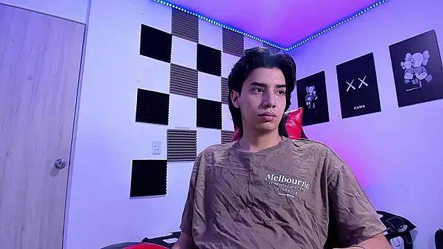 Snapshot of jeycobb chatting on February 12, 11:27 am jeycobb online show from February 12, 11:27 am