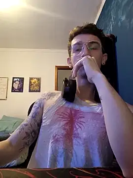 SweetGoodBoy22 online show from October 8, 6:16 pm