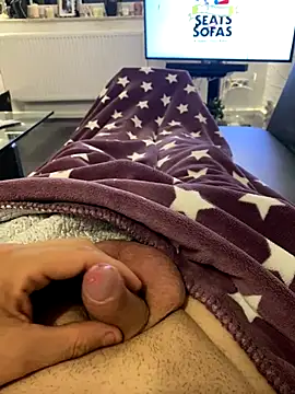 Sklavekay online show from October 3, 9:56 pm