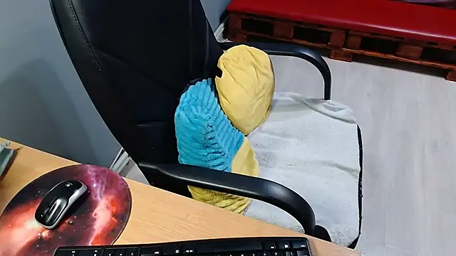 Snapshot of Ledi_Catherin chatting on January 8, 12:02 am Ledi Catherin online show from January 8, 12:02 am