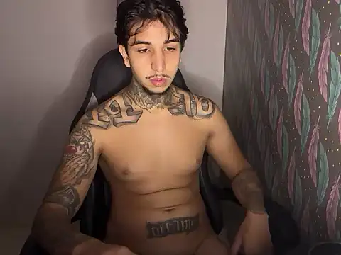 RealGdiass online show from April 27, 6:06 pm