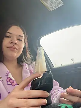 Jynx420friendly online show from April 4, 3:20 pm