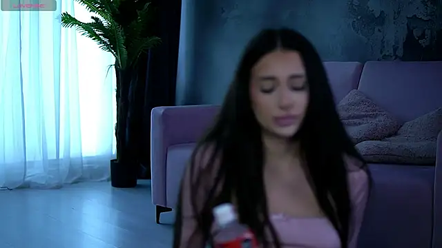 Snapshot of AlishaSkye chatting on January 18, 4:16 am AlishaSkye online show from January 18, 4:16 am