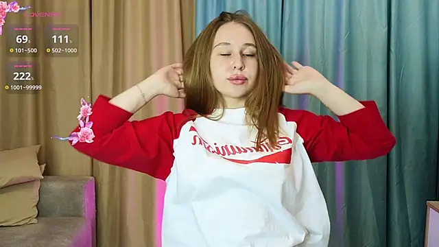 Snapshot of sleepjoi chatting on October 14, 1:56 pm sleepjoi online show from October 14, 1:56 pm