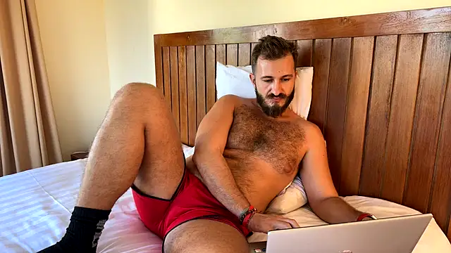 mrmaxiy online show from April 17, 8:17 am