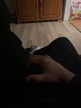 4dagals online show from April 14, 4:29 am