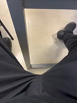 4dagals online show from April 21, 7:28 pm