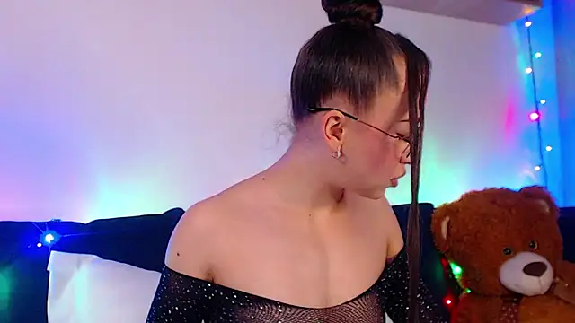 adacgrey online show from January 13, 4:56 pm