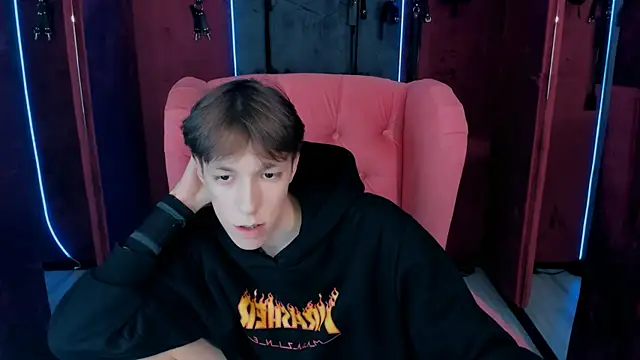 MarkBranston online show from November 7, 3:12 pm