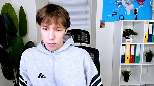 Snapshot of MarkBranston chatting on February 6, 11:02 am MarkBranston online show from February 6, 11:02 am