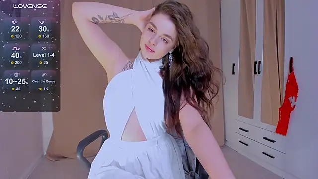 AmeliHallss online show from April 3, 2:59 pm