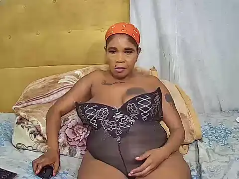 QueenLady7 online show from October 4, 9:02 pm