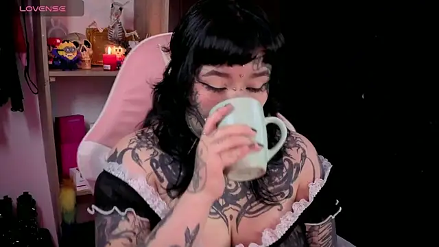 persefoneunderworld666 online show from October 20, 2:39 pm