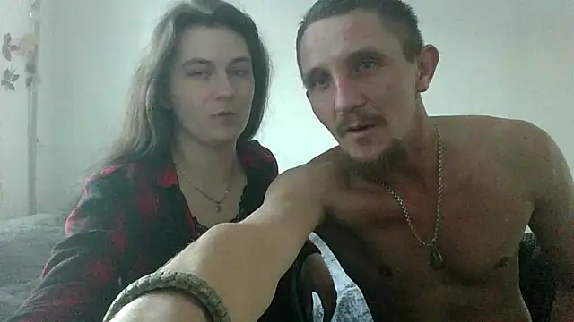 Snapshot of Twolatte1520 chatting on February 2, 12:04 pm Twolatte1520 online show from February 2, 12:04 pm