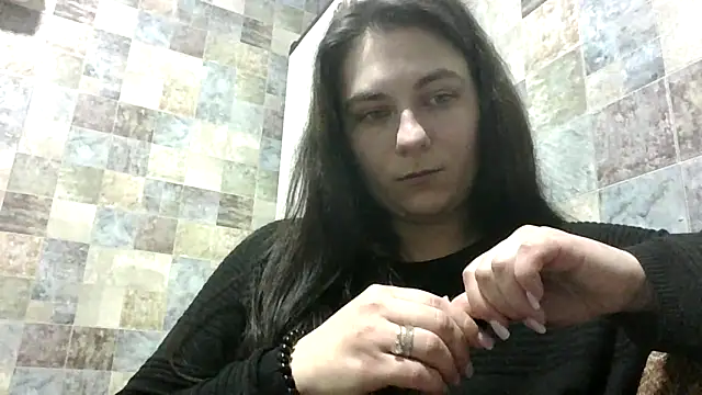 Snapshot of Twolatte1520 chatting on February 24, 4:49 pm Twolatte1520 online show from February 24, 4:49 pm