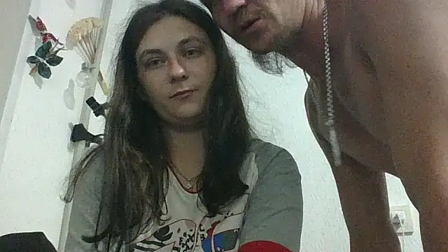 Snapshot of Twolatte1520 chatting on June 5, 8:14 pm Twolatte1520 online show from June 5, 8:14 pm