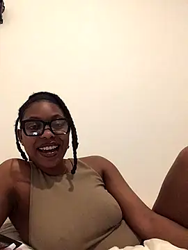 CurvyGoddessXxx online show from October 8, 6:38 pm