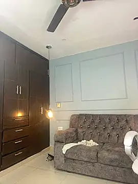 Rose monroee online show from January 13, 8:14 pm