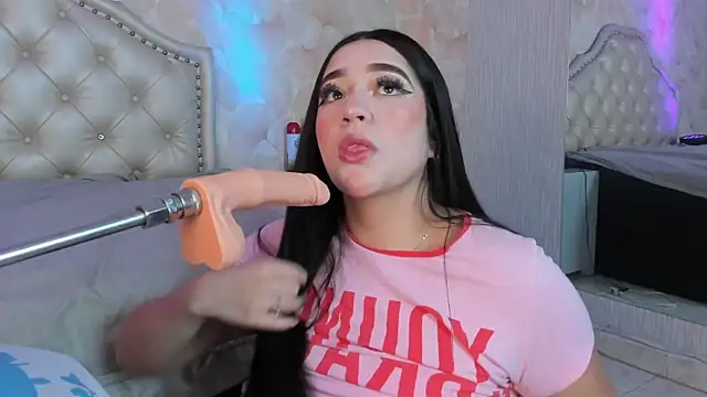 Snapshot of Sophia_Valkova chatting on December 1, 4:28 am Sophia Valkova online show from December 1, 4:28 am