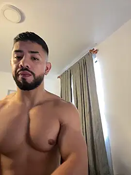 Ezzio Scolaro online show from March 9, 10:03 pm