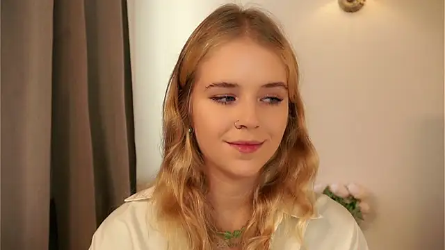 Snapshot of TerrilynClay chatting on October 7, 8:22 am TerrilynClay online show from October 7, 8:22 am