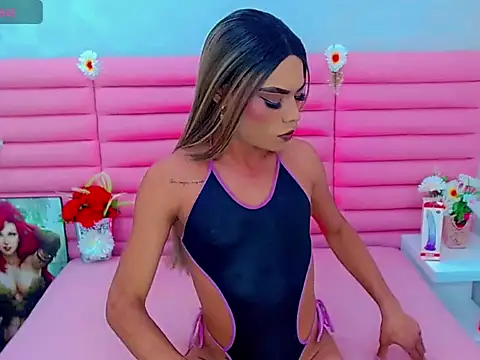 Snapshot of miss_dania75 chatting on October 12, 10:31 pm miss dania75 online show from October 12, 10:31 pm