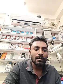 Snapshot of mfrboss1 chatting on October 5, 5:50 am mfrboss1 online show from October 5, 5:50 am