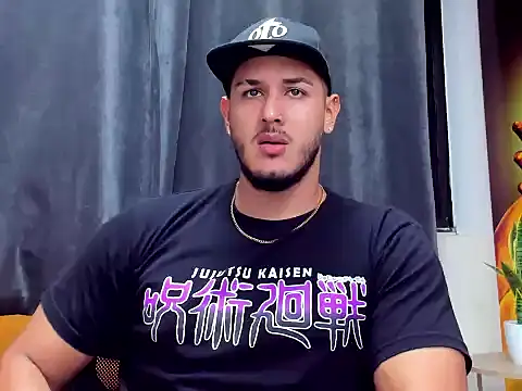 Snapshot of jasonshaw25 chatting on November 12, 5:35 pm jasonshaw25 online show from November 12, 5:35 pm