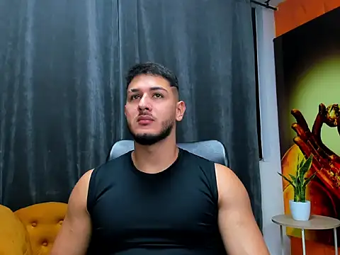 Snapshot of jasonshaw25 chatting on December 18, 5:30 pm jasonshaw25 online show from December 18, 5:30 pm